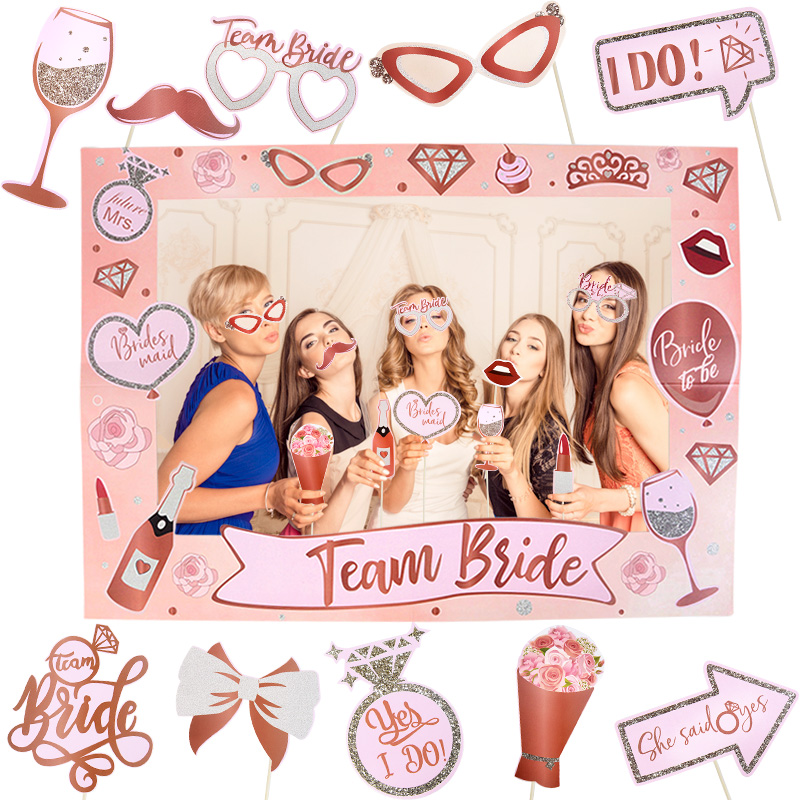 31Pcs Bachelorette Party Rose  – Photo Booth Frame recenzja i cena
